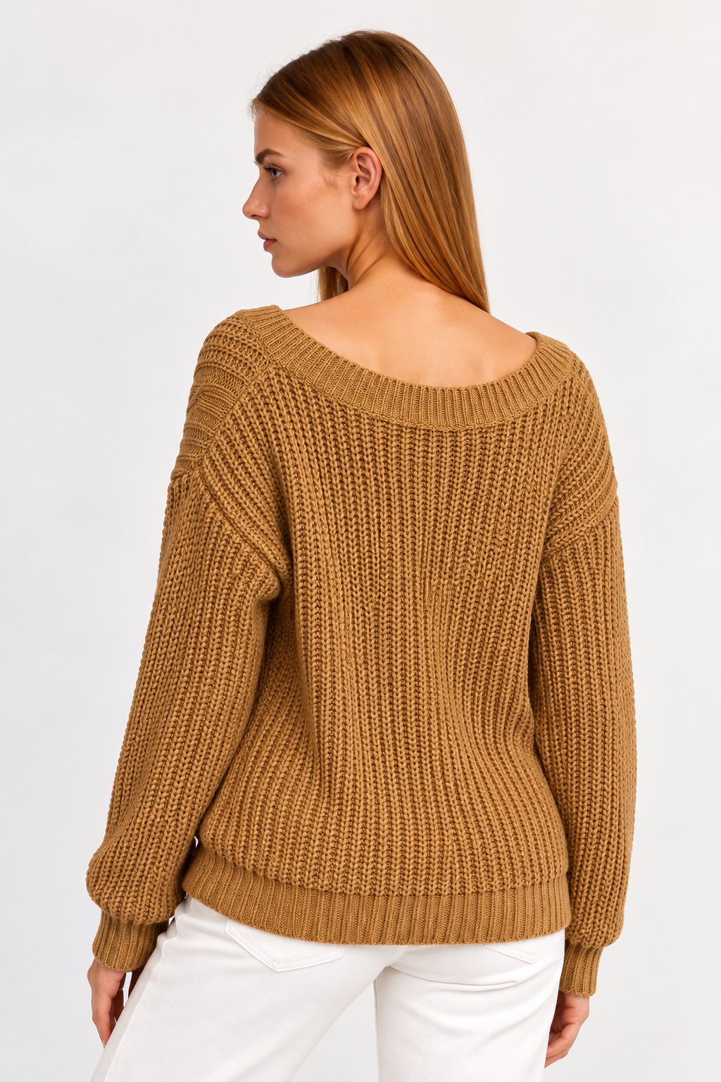 Classic Cable-Knit V-Neck Sweater - FELLAURA