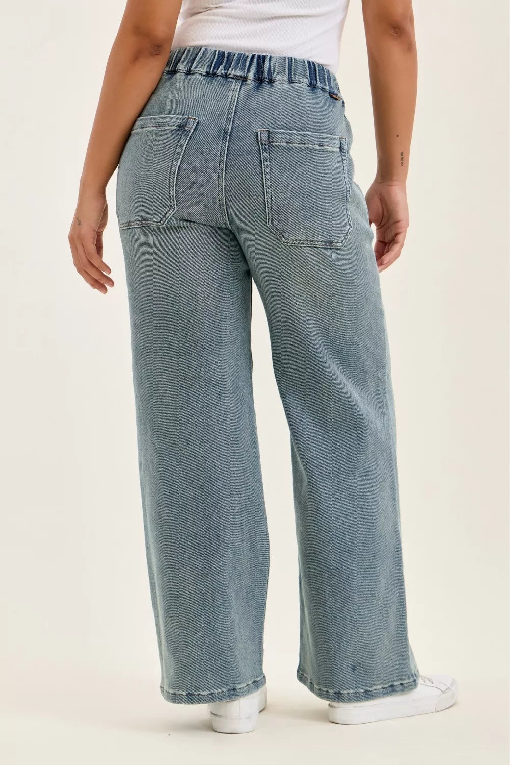 Judy Blue Hight Waist Wilhelmina Baggy Jeans with Md Aged Stone Blue Wash - FELLAURA