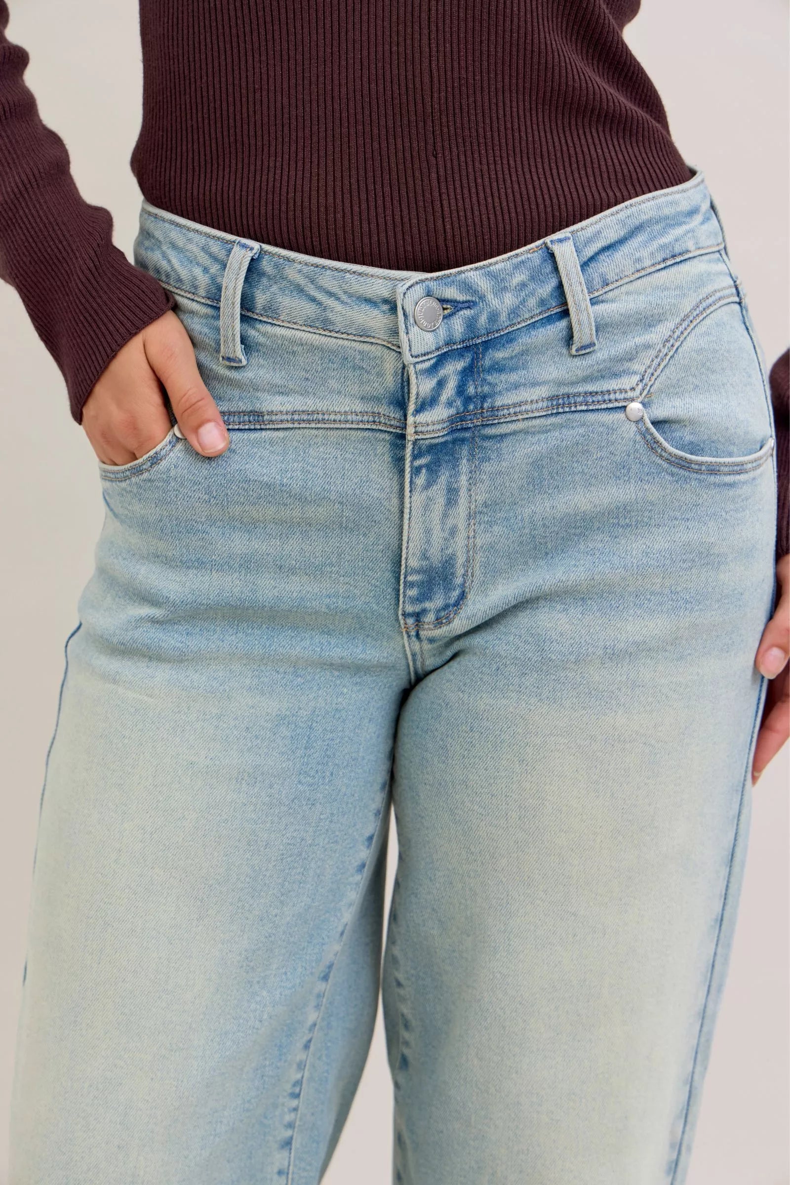 Judy Blue High Waist Column Straight Jeans - FELLAURA