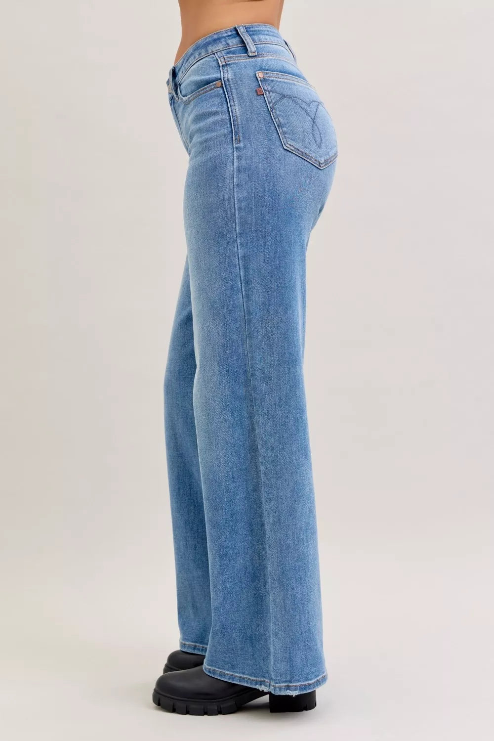 Judy Blue Mid Rise Retro Wide Leg Jeans - FELLAURA
