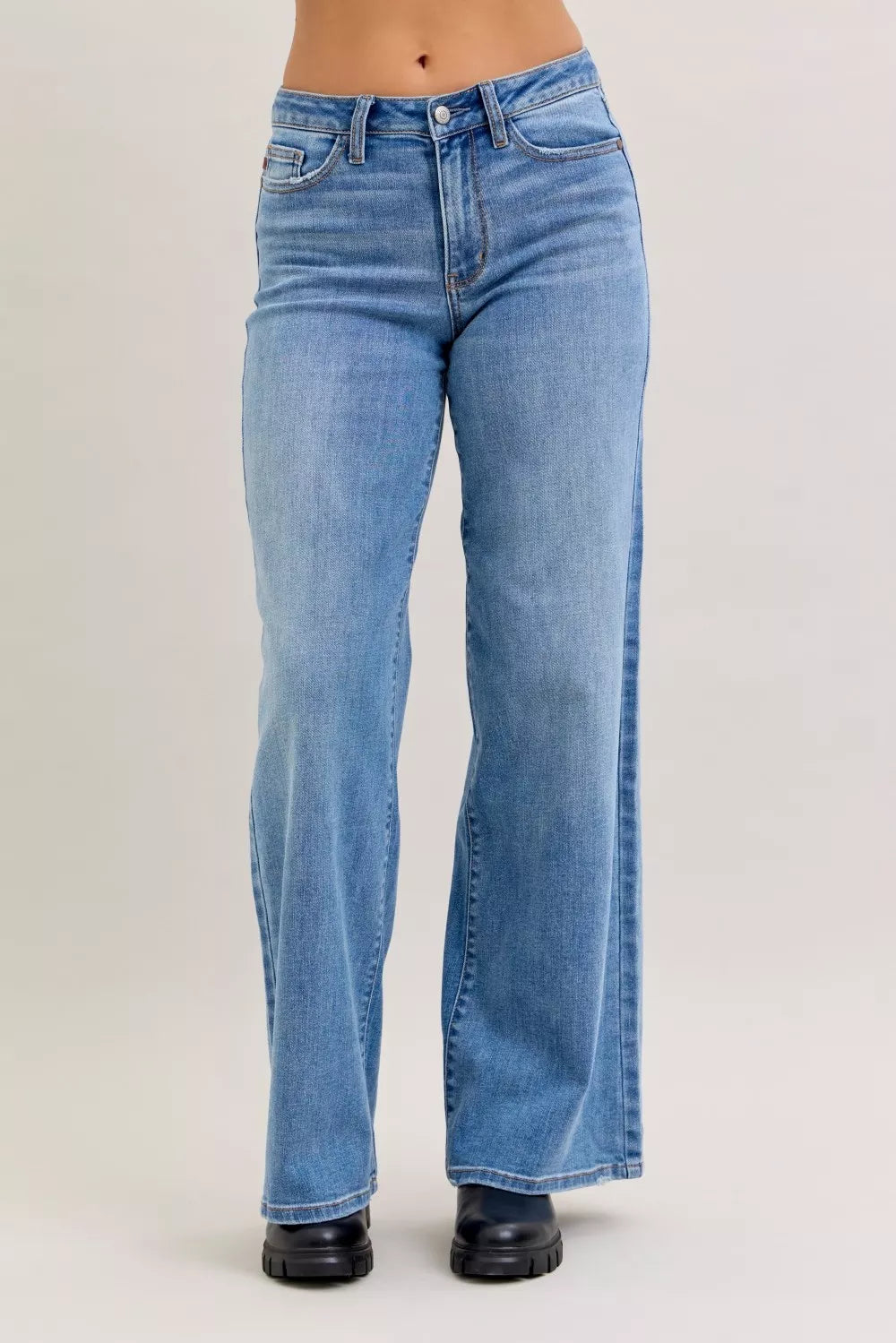 Judy Blue Mid Rise Retro Wide Leg Jeans - FELLAURA
