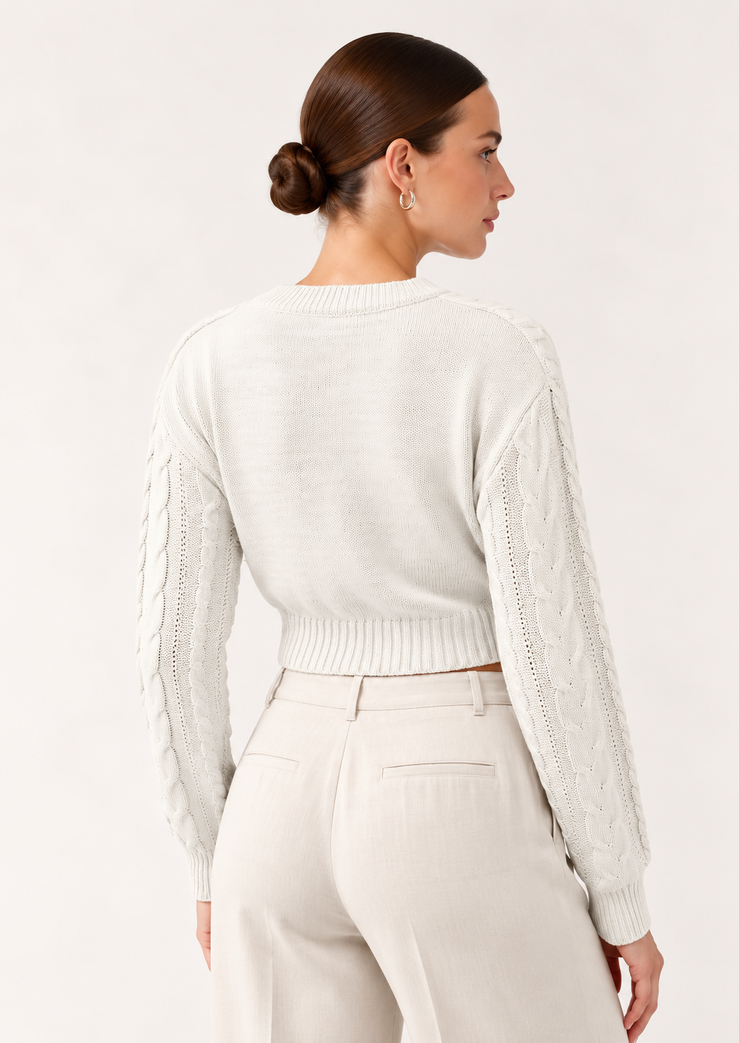 Elegant Cable-Knit Cropped Sweater - FELLAURA