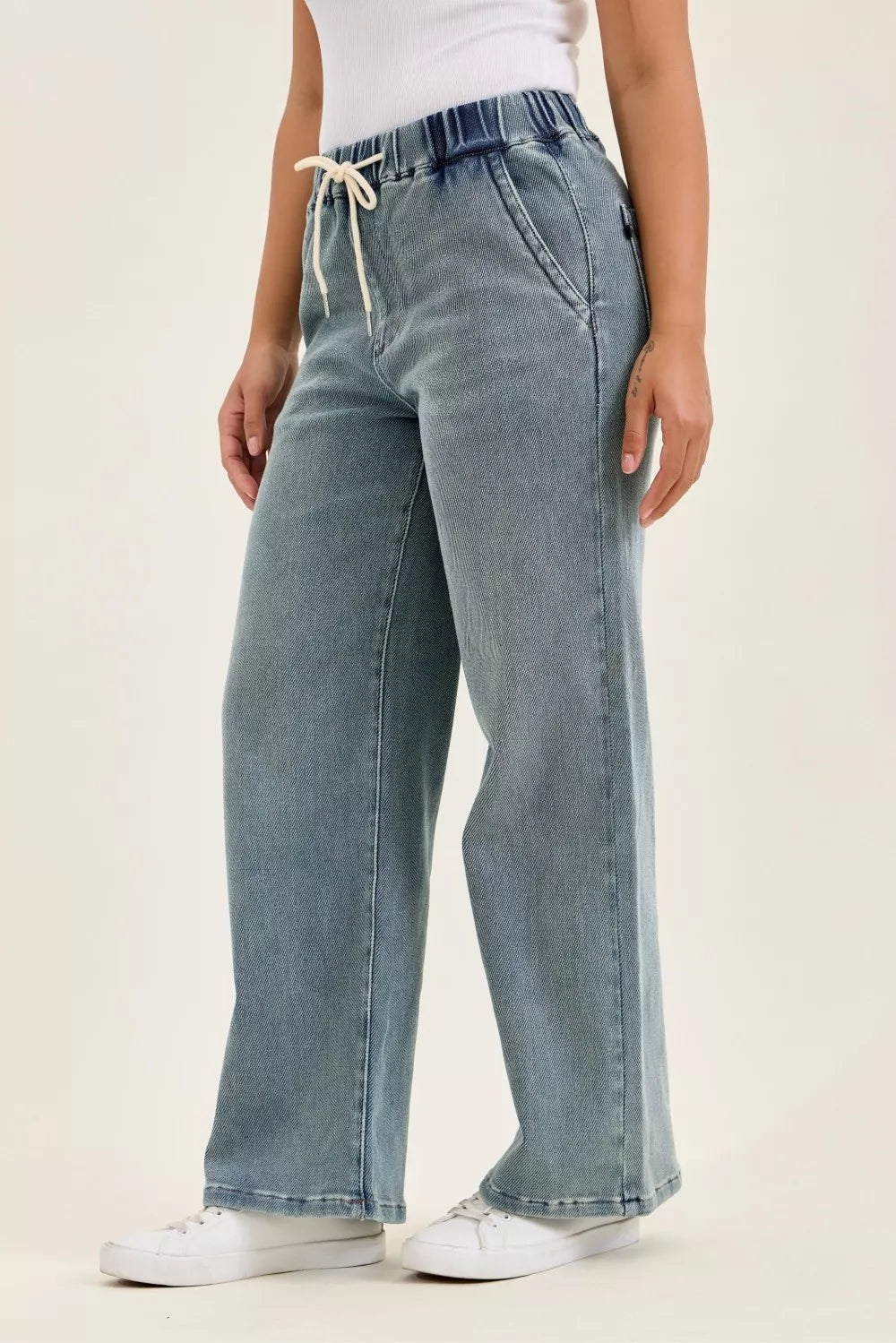 Judy Blue Hight Waist Wilhelmina Baggy Jeans with Md Aged Stone Blue Wash - FELLAURA