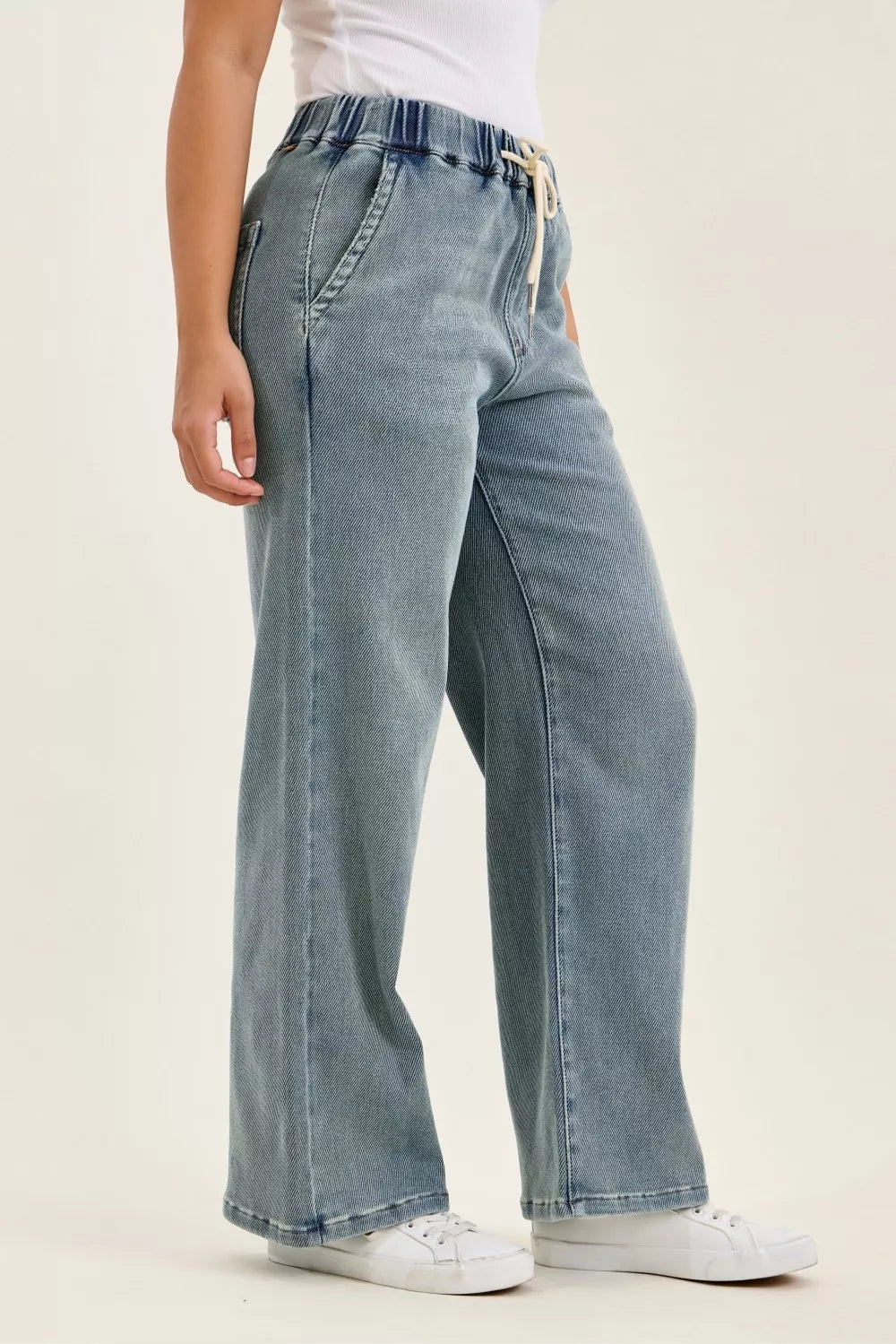 Judy Blue Hight Waist Wilhelmina Baggy Jeans with Md Aged Stone Blue Wash - FELLAURA
